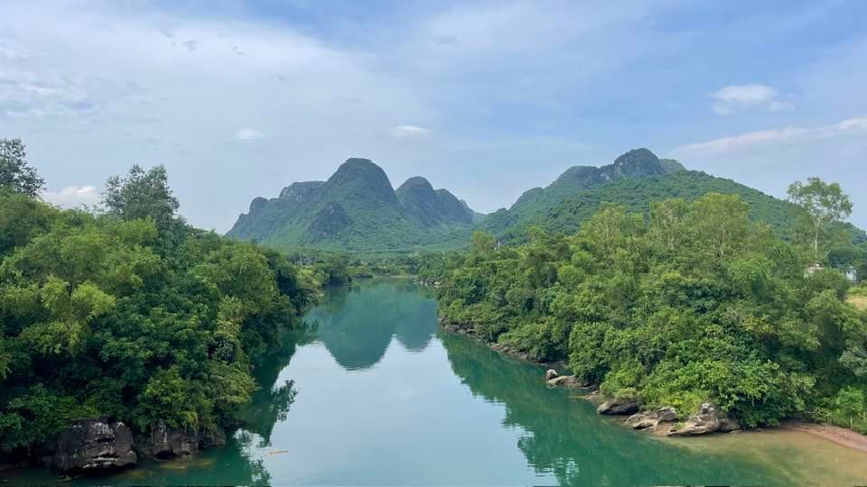 Northwest Vietnam Cycle Trip Sapa to Hanoi 7 Days